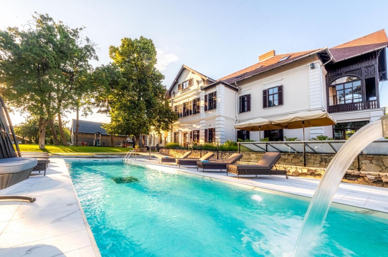 Boutique Hotel Annuska Balatonfured Luaran gambar